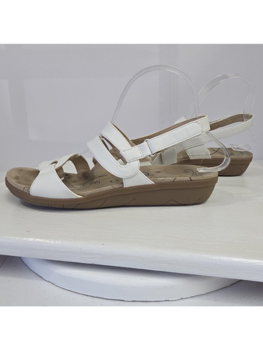 Baretraps Sandals Womens Size 8 White Jerie Strappy Slingback Comfort Wedge - Picture 3 of 9